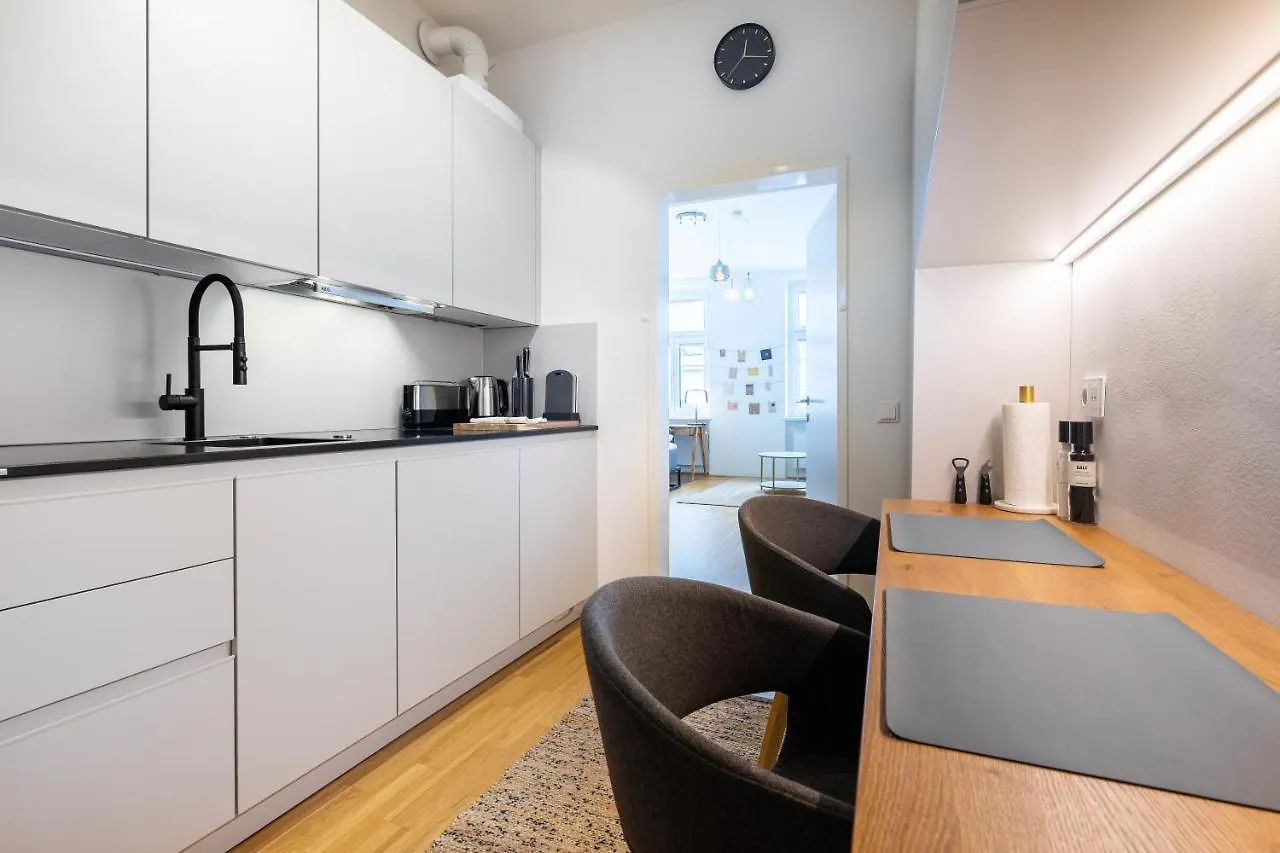 Central Vienna Studio La Dolce Vita 0*,